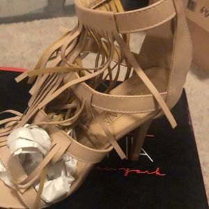 Brand new shoes !!! Never worn